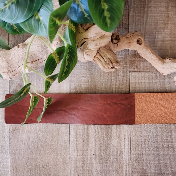 Michael Michael Kors Double Brass Ring Brown Leather Belt w/Decorative Stitching - Picture 12 of 15